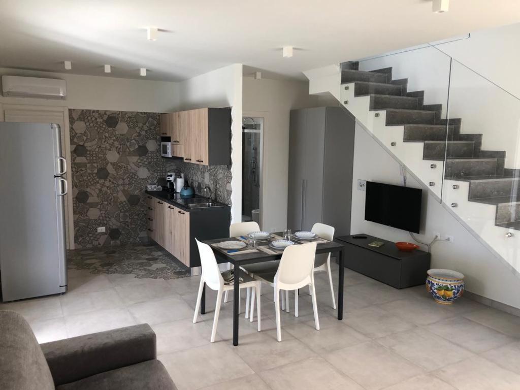 Residence Salinelle Beach Villa Vulcano 4 Lascari Zimmer foto